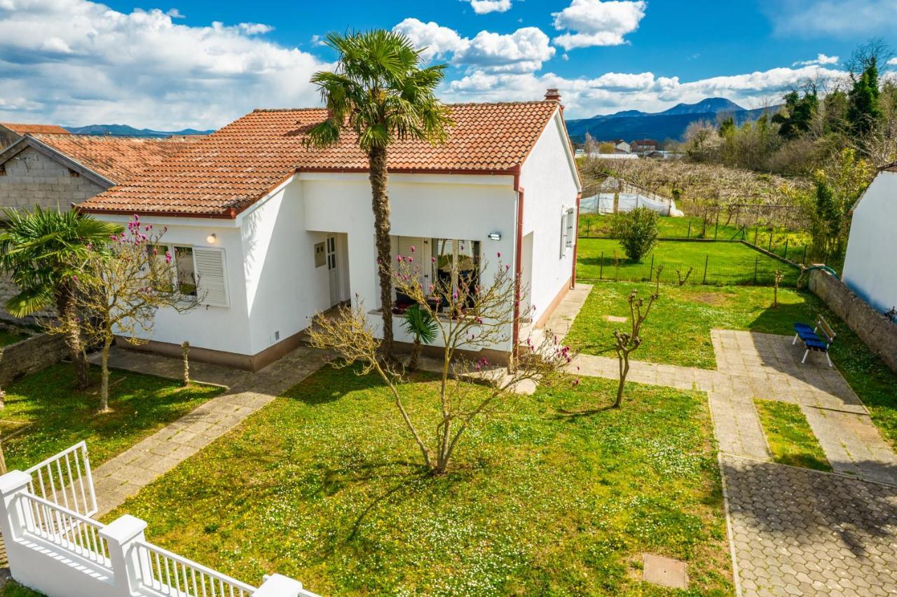 Guesthouse Four Rivers Capljina Bagian luar foto